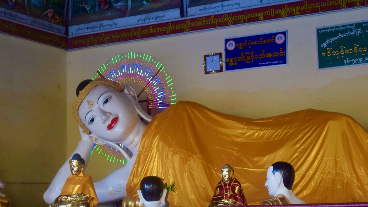 Resting Buddha in Shwedagon Pagoda