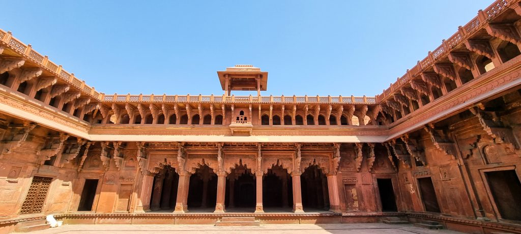 Jahangiri Mahal Building