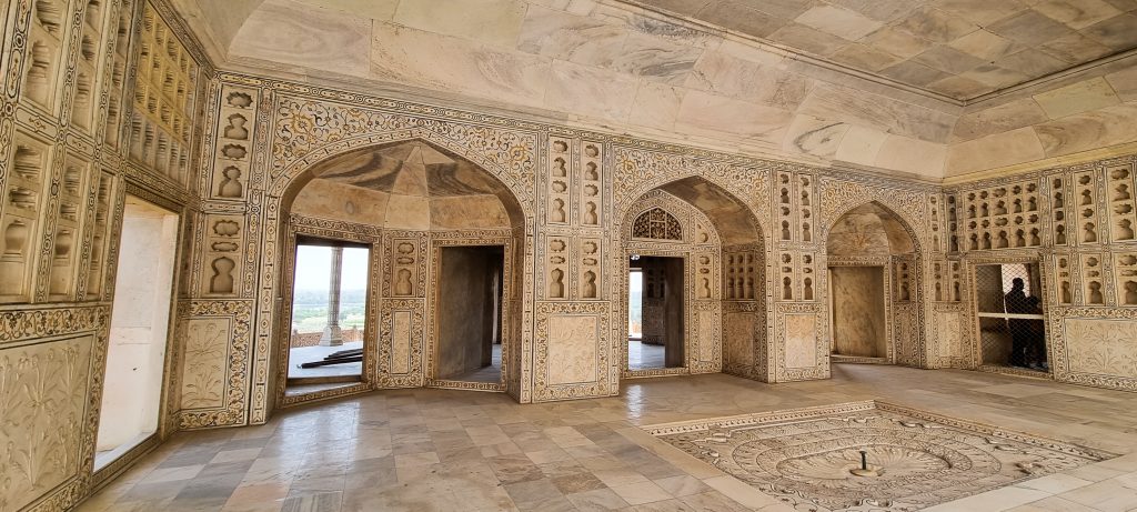 Muthamman Burj in Agra Fort